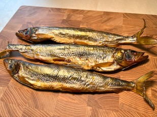 Жерех (бабочка) холодного копчения: Корюшка х/к (крупная)