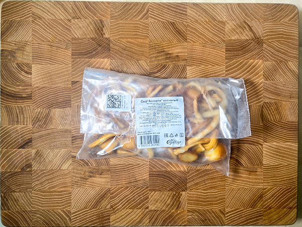 Сыр 150 гр ГОРНЫЙ СЫРОВАР (Ассорти копчёный) в Магнитогорске