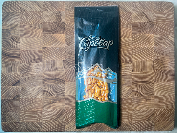 Сыр 60 гр ГОРНЫЙ СЫРОВАР (Бочонок копчёный с аджикой) в Магнитогорске